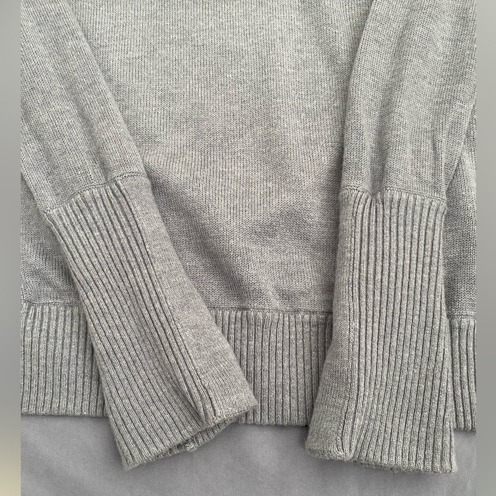 Lululemon Unity Pullover Size 2 - Picture 15 of 16